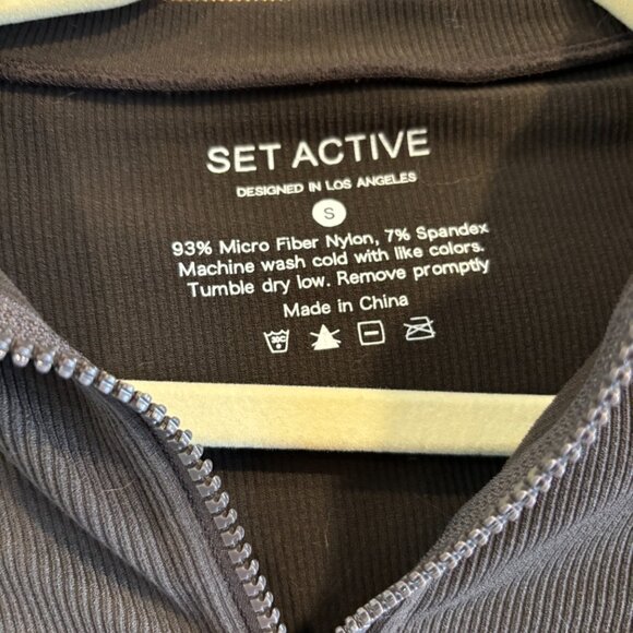 Brown Set Active Cropped Workout Zip-up - Picture 2 of 2